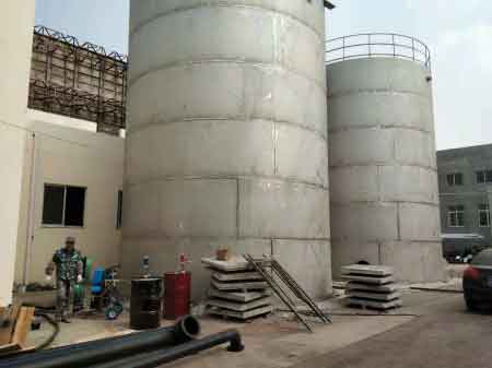 Chemical tanks polyurea corrosion spraying