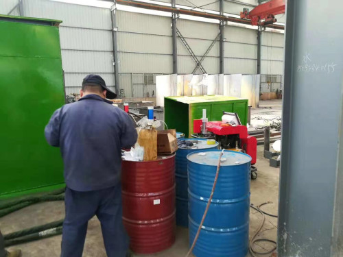 The equipment corrosion spraying construction